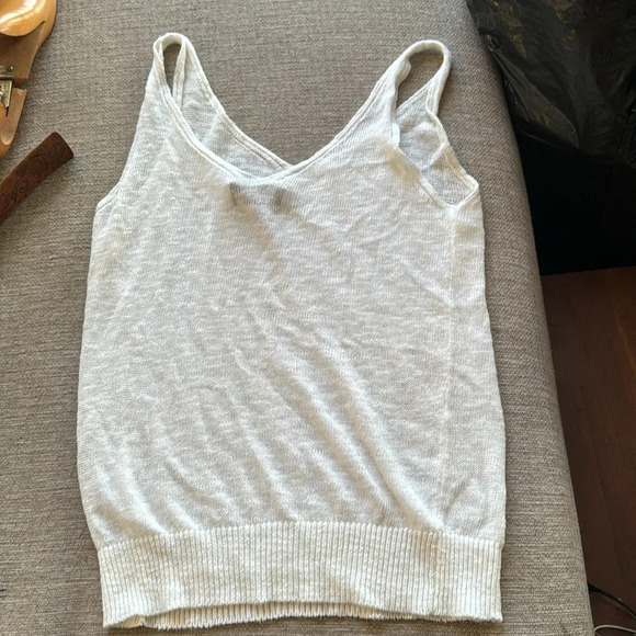 Michael Stars XS Top v neck Chalk white Katrina Soft Retail $108 - Picture 7 of 8